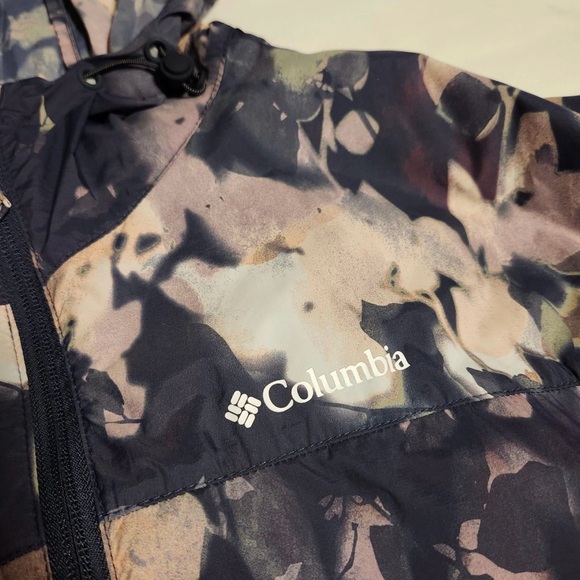 Columbia Women's Floral-Print Hooded Rain Jacket in Navy and Blush - Picture 6 of 8